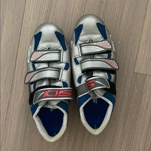 SDI spin shoes